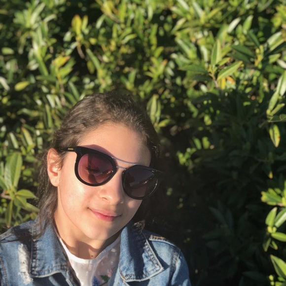 Meet your Posher, Haneen - Picture 1 of 1